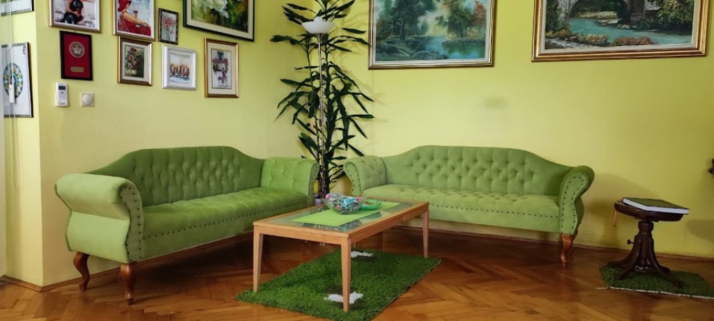 Tapaciranje dvoseda i troseda