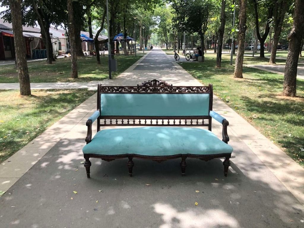Tapaciranje dvoseda i troseda